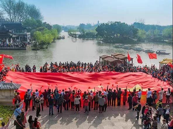 我们班有一人请假 剩下的同学平均分为X组 每组有多少人?-专业问答网站